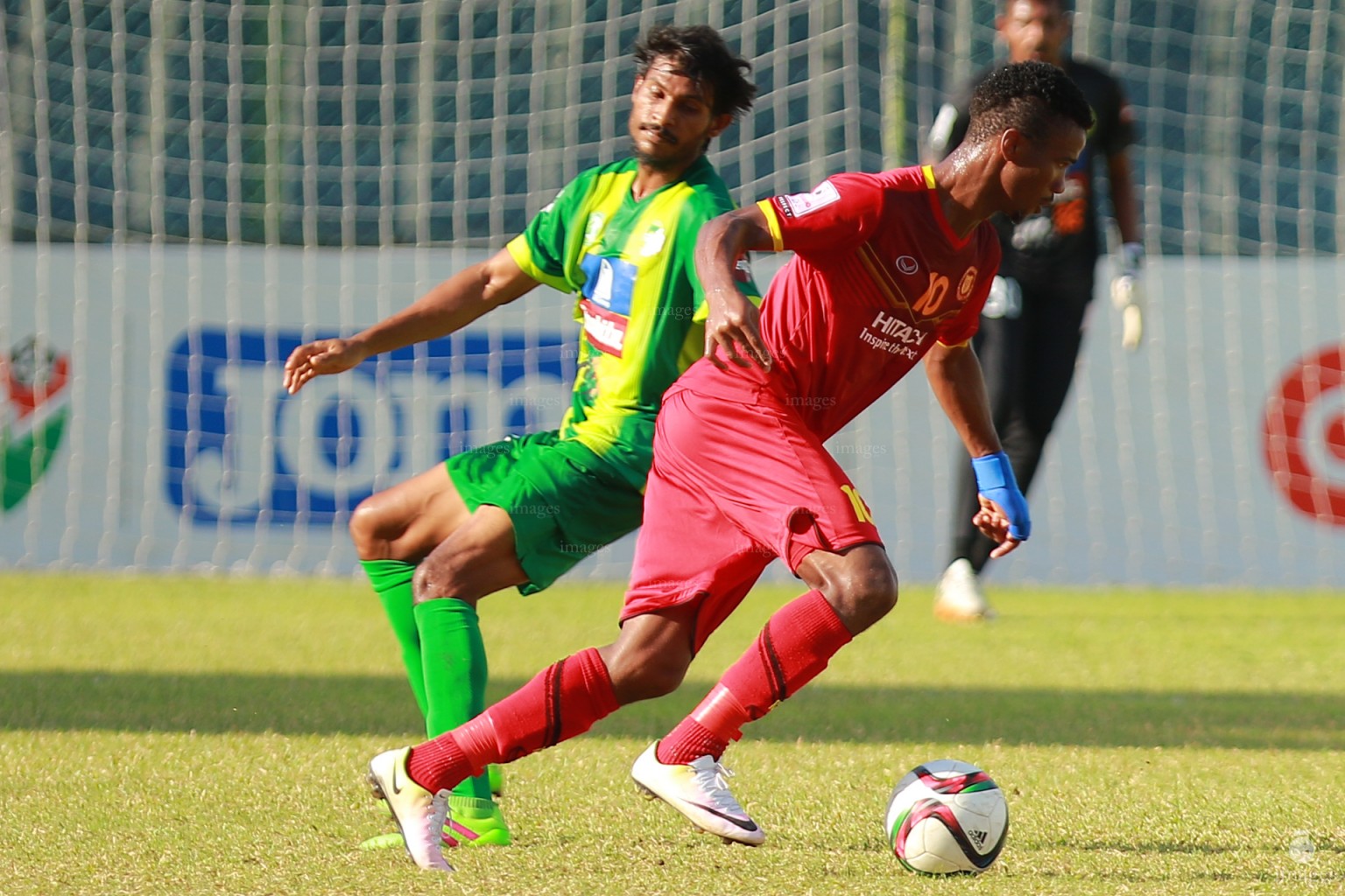 Maziya Sports & Recreation vs Victory Sports Club in the second round of Ooredoo Dhivehi Premiere League. 2016 Male', Wednesday 3 August 2016. (Images.mv Photo: Abdulla Abeedh)